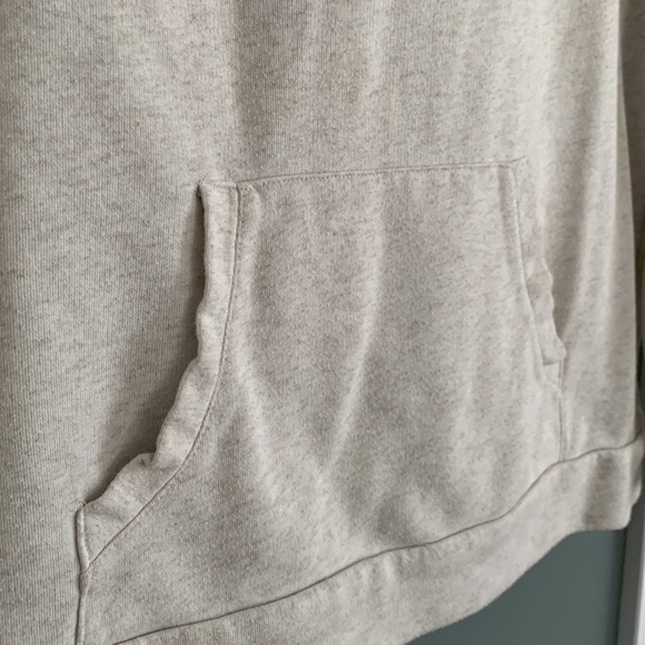 Old Navy Ivory Heather Sweatshirt Hoodie - Picture 2 of 9